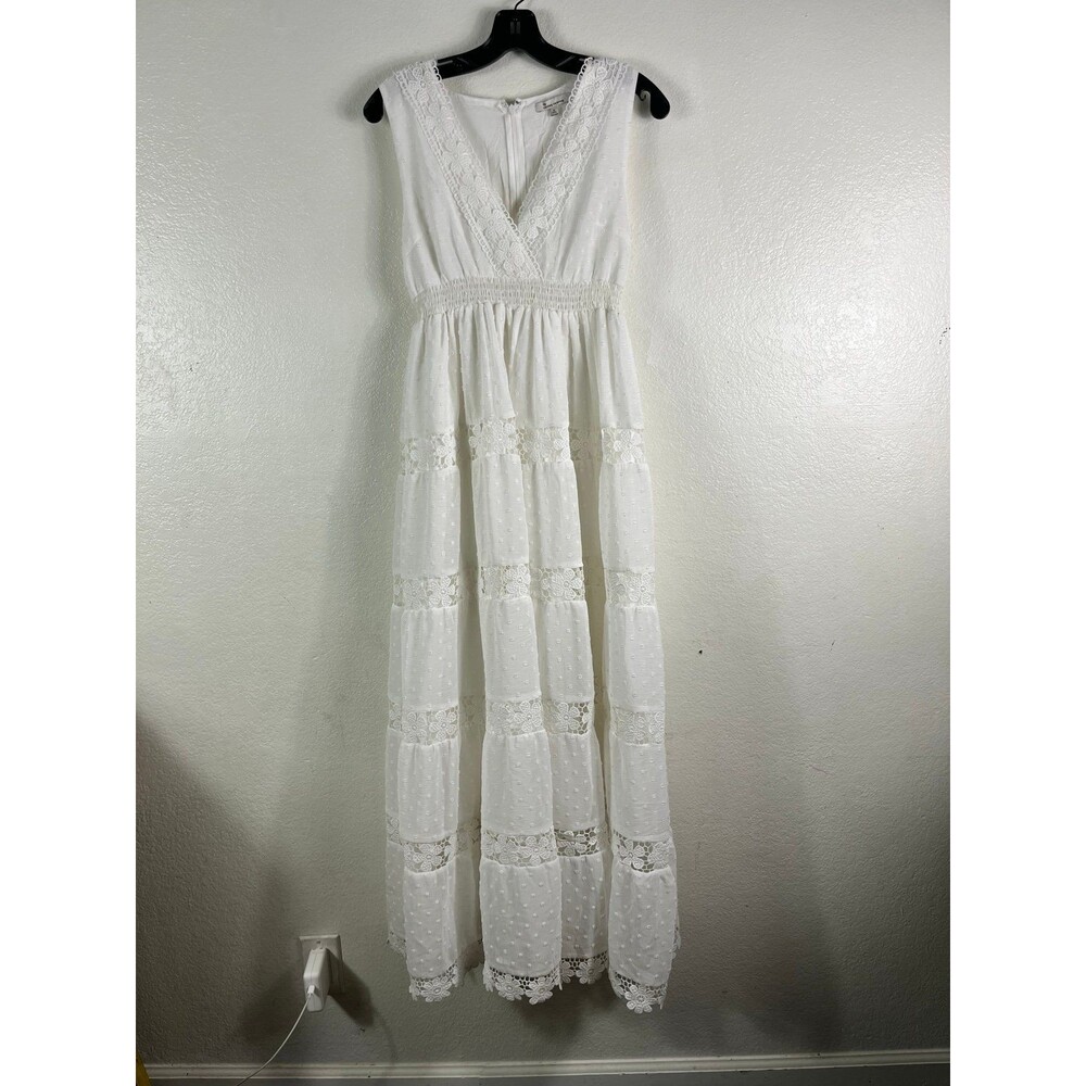 The Clothing Company Sleeveless Lace Mixed Long Dress